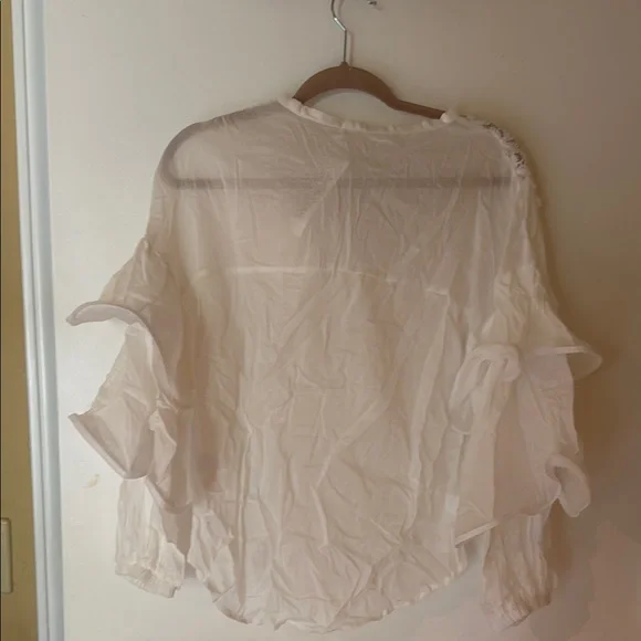 12th Tribe White Ruffled Floral Blouse - Picture 8 of 8